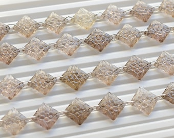 10 cuentas cuadradas de cuarzo ahumado con diseño floral tallado, piedra preciosa natural, doble hebra, 17 x 17 x 4 mm a 15 x 15 x 4 mm, cuarzo para fabricación de joyas.