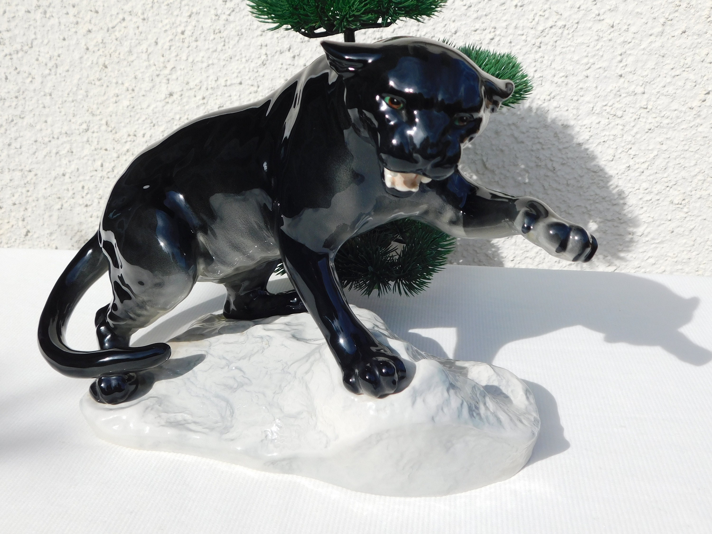 BESWICK #1702 PUMA ON Rock.vintage Porcelain Puma.mountain Lion