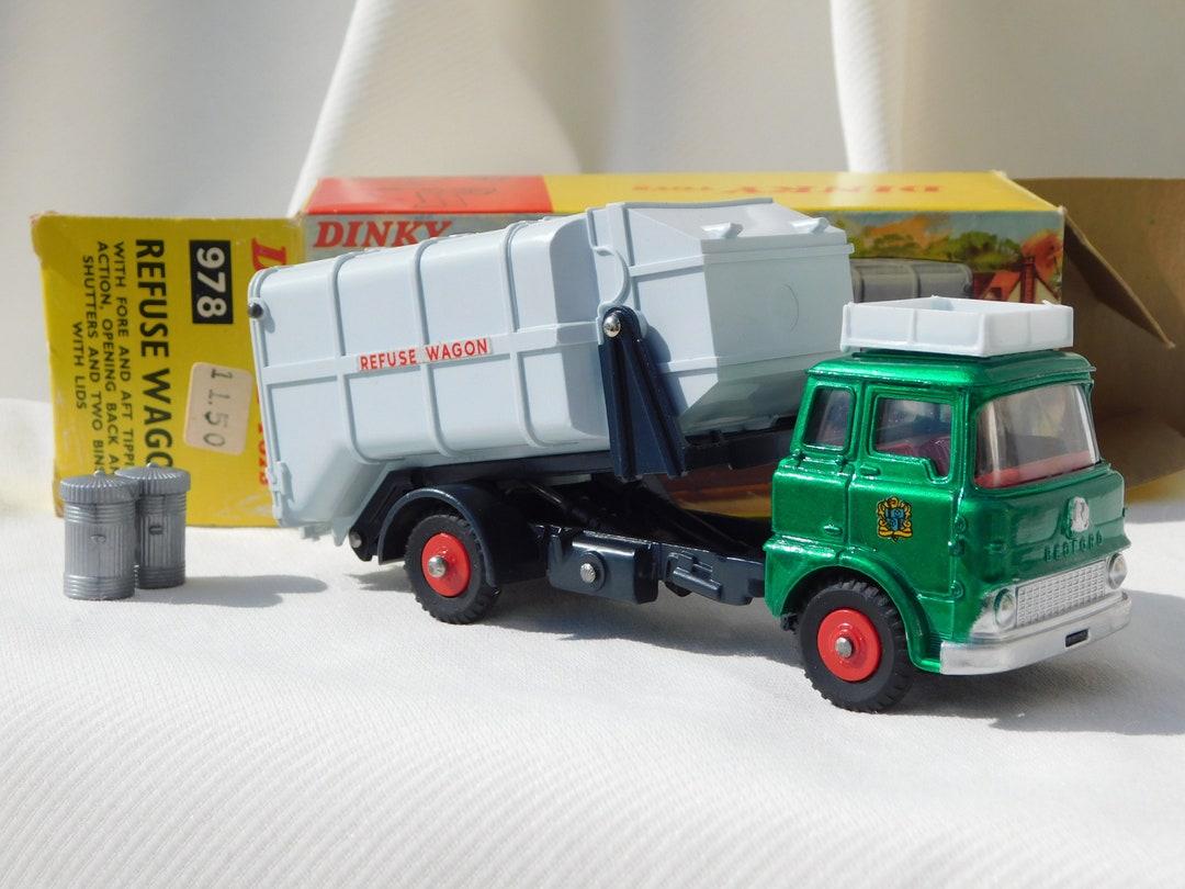 Dinky Toys 978 Refuse Wagon ( Camion poubelle) en boîte