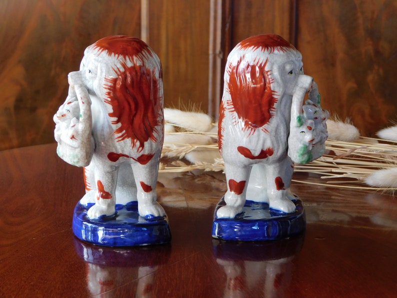 VINTAGE MANTEL DOGS.Matching Pair King Charles Spaniel Dog Figurines.Wally Dogs.Mantle Dogs.Traditional Style Dogs With Puppies In Baskets image 6