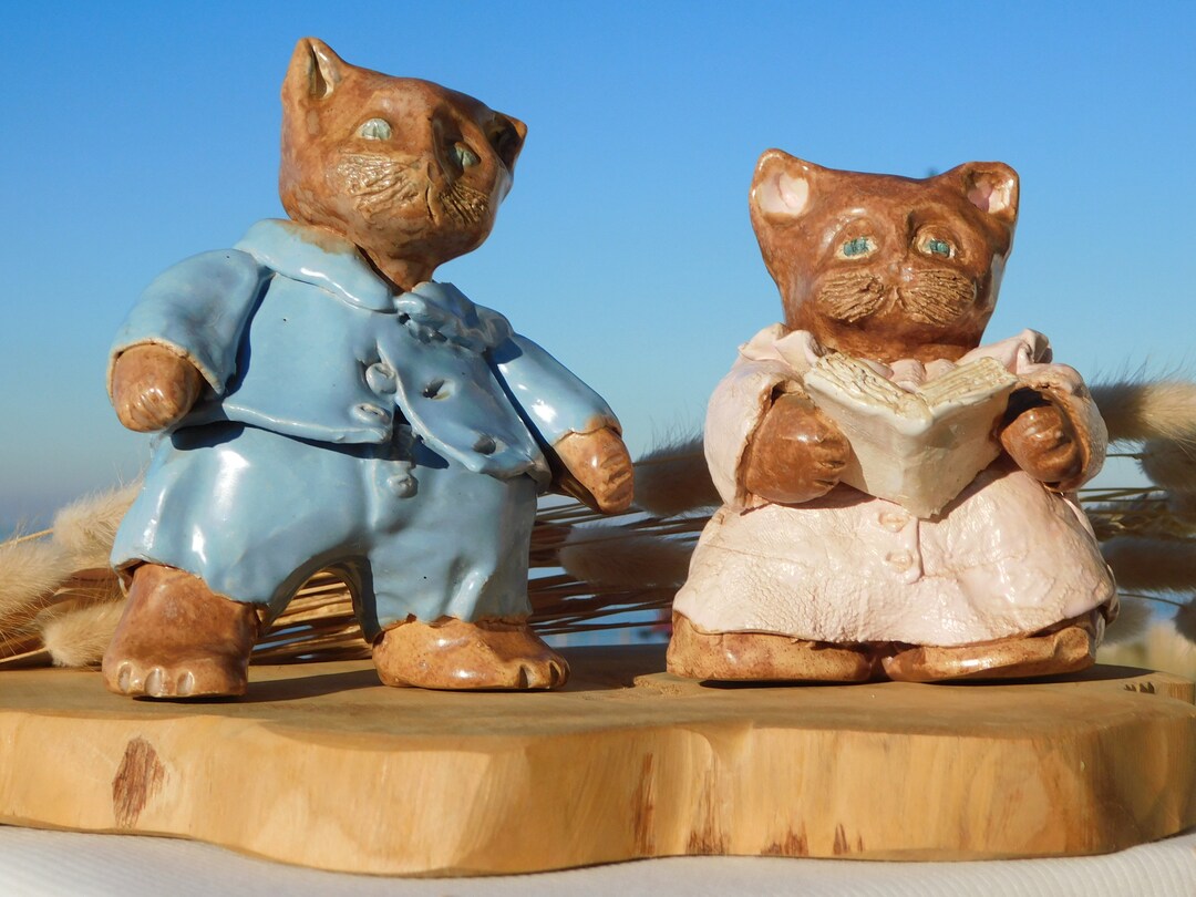 Couple Cat Sculpture main image 0
