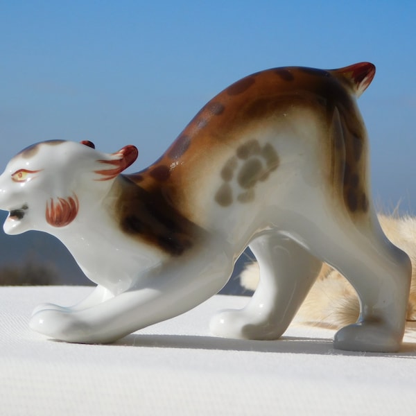 POLONSKY Porcelain LYNX.Polonne zhk USSR Porcelain Wild Cat Figurine.Polonsky Factory Of Art Ceramics.Motzak Design.Soviet Union Folk Art!