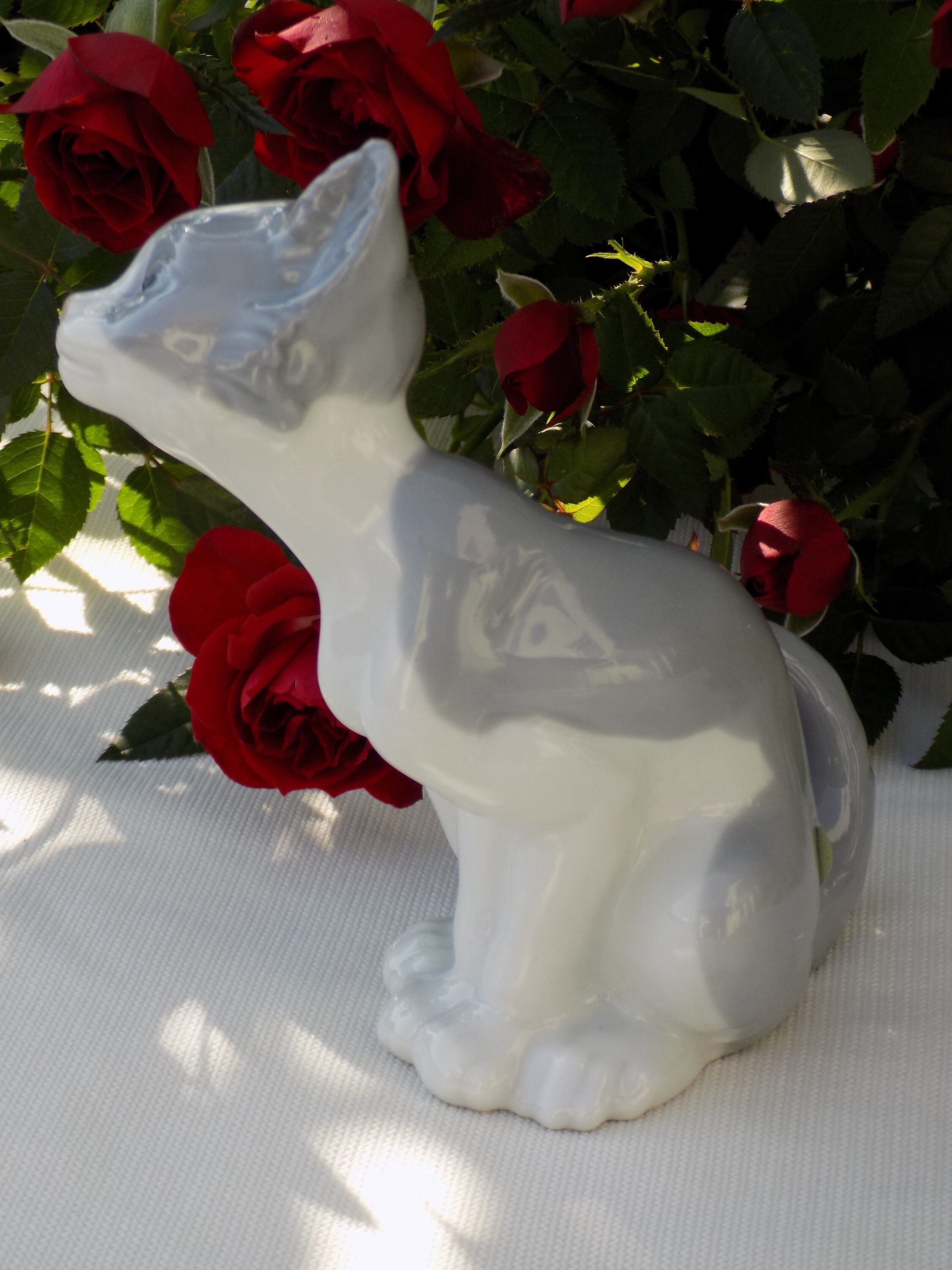 LLADRà 5113 'FEED ME' Porcelain Cat Figurine.Lladró | Etsy