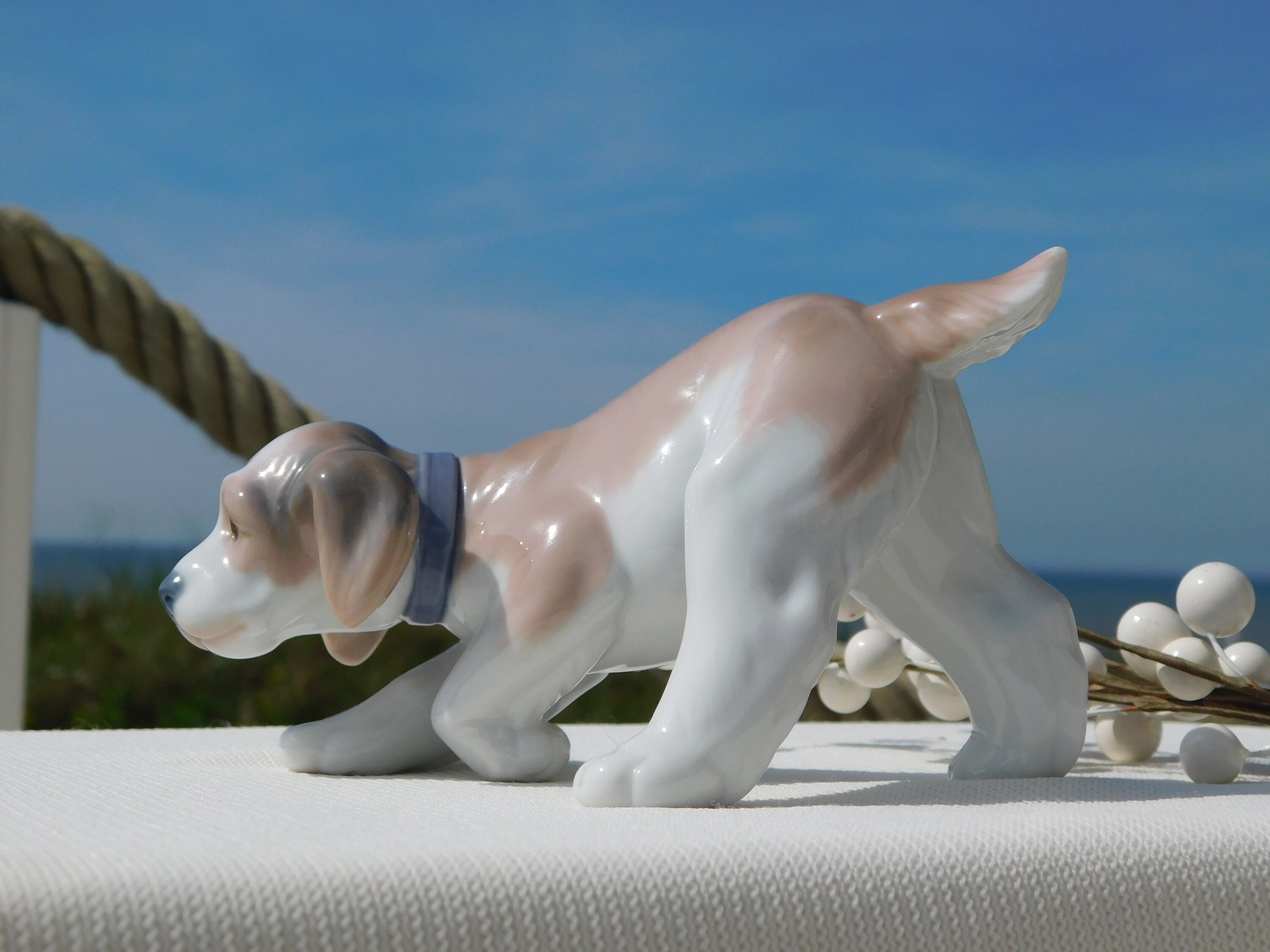 リヤドロ #6212 リトル ハンター犬の置物。収集価値のある引退した