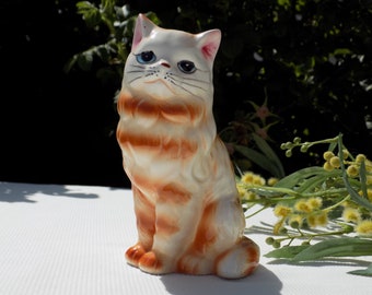 VINTAGE TABBY CAT Figurine.Decorative Cat.Cat Lovers Gift Present.Ceramic Cat Image.Chat And Céramique.Keramikkatze.Keramisk Kat.Gato!