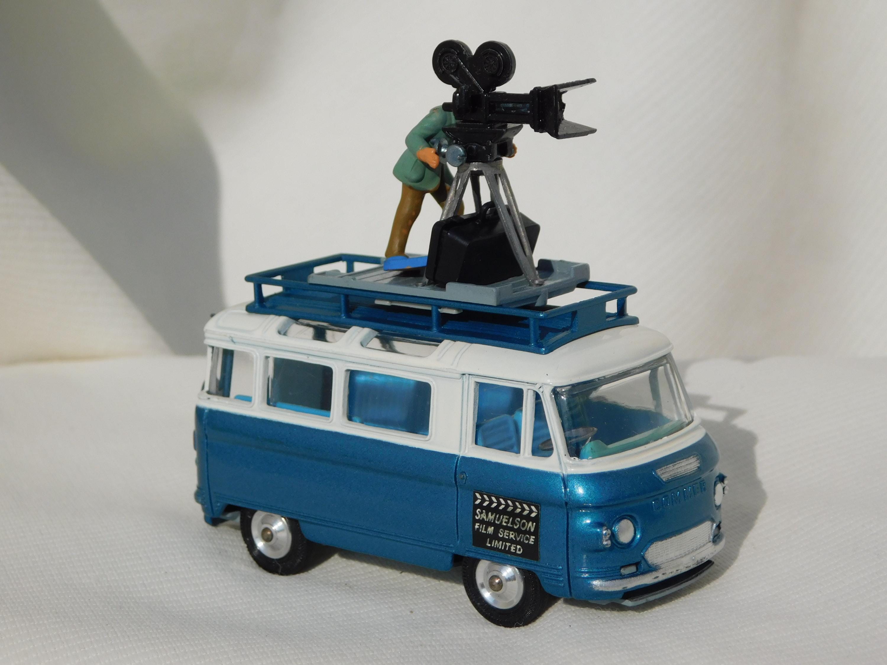 Corgi Toy Commer Van ミニカー CORGI TOY 479 COMMER Van With Samuelson Film Service's