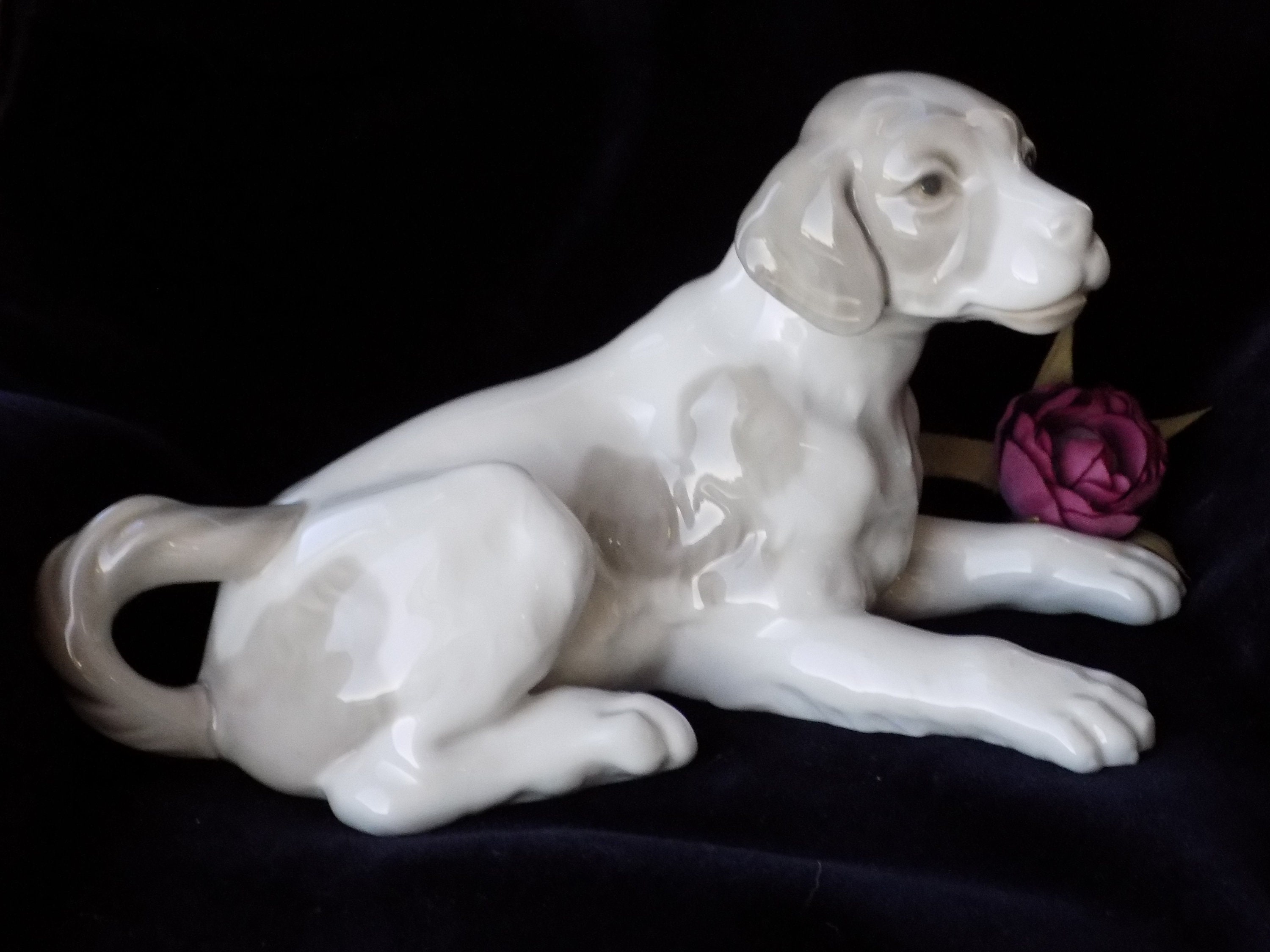 NAO BY LLADRÓ Porcelain Dog Figurine.retired Nao by Lladró