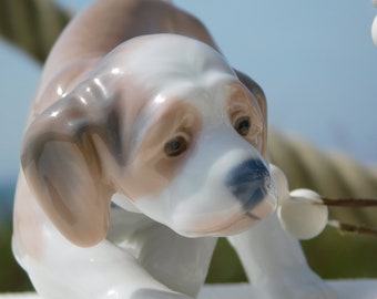 リヤドロ #6212 リトル ハンター犬の置物。収集価値のある引退した