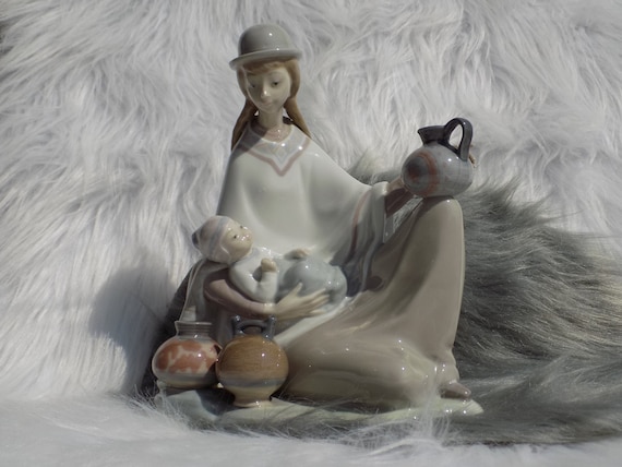 LLADRÓ 4822 PERUVIAN GIRL With Baby.la Cacharrera.retired Lladró Porcelain  Figurine.hand Made in Spain.collectible Lladró.beeld Porselein 