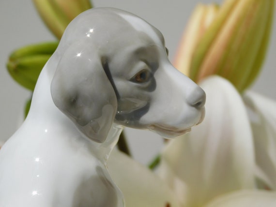 NAO BY LLADRÓ Porcelain Dog Figurine.retired Nao by Lladró
