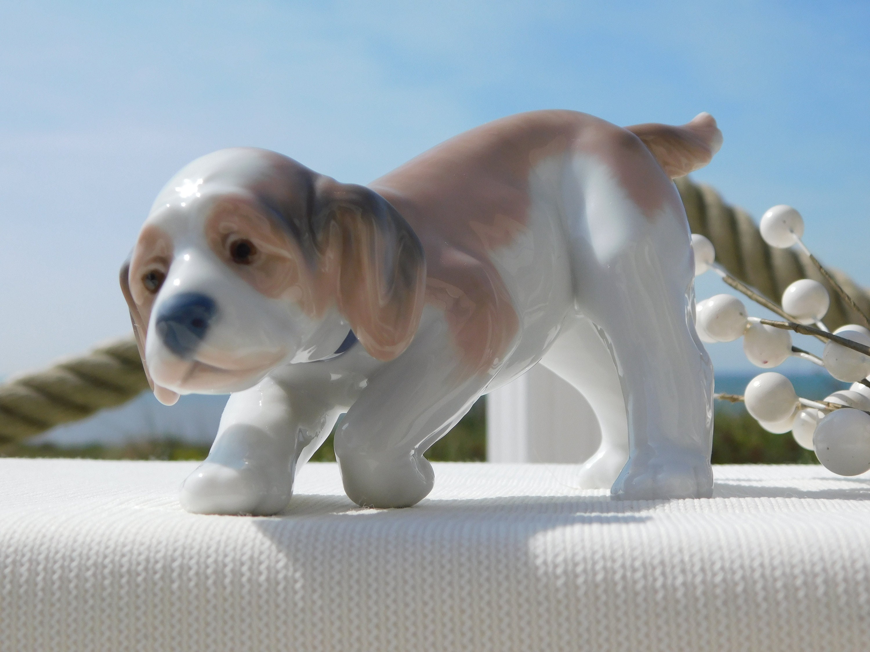 リヤドロ #6212 リトル ハンター犬の置物。収集価値のある引退した