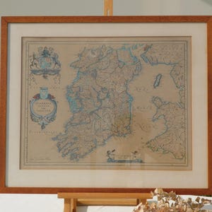 HIBERNIA REGNUM VULGO Ireland.Arud Guiljelmum Blaeu.Geological Map Of Ireland.Wood Framed Repro Print.Ready To Hang.Historical Irish Map