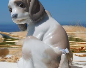 LLADRÓ #6210 GENTLE SURPRISE Dog Figurine.juan Huerta