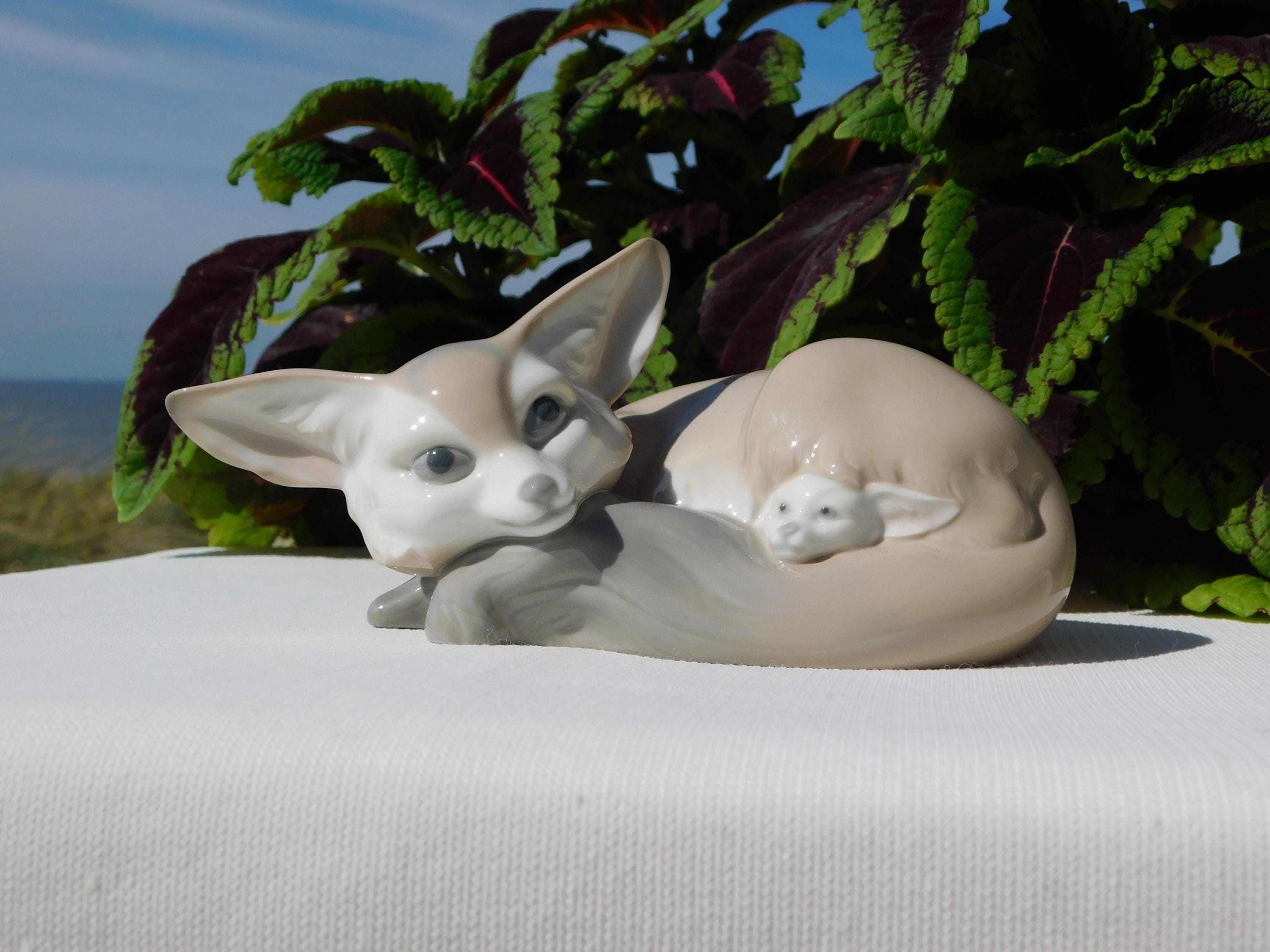 未使用　LLADRO かわいい！　台座付き il_fullxfull.7265534341_hdmn.jpg