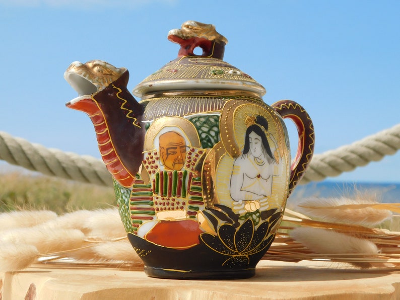 JAPAN SATSUMA MORIAGE Dragonware Teapot.Hand Painted Marked Moriage Teapot.Nippon Porcelain Teapot.Bodhisattva.Japanese Teapot.Asian Teapot image 3