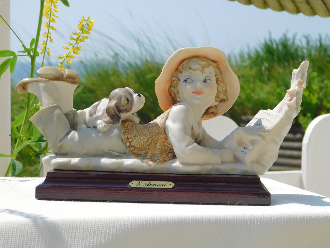 置物 g. Armani Giuseppe Armani DOG CHILDREN CAPODIMONTE ARMANI BOY Reading Book With Dog Sculpture.florence