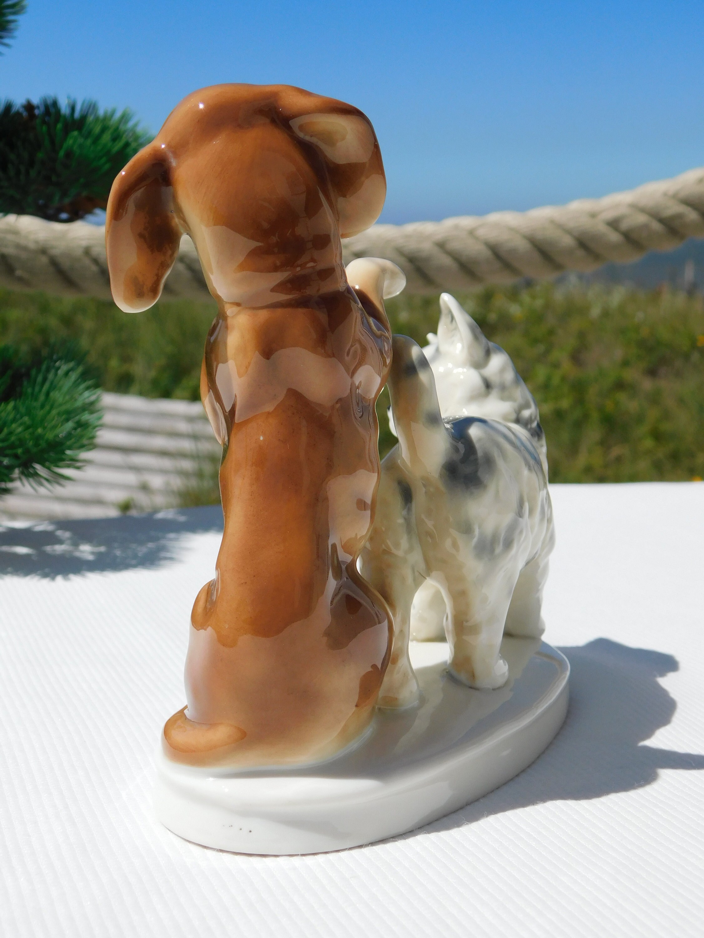 CARL SCHEIDIG PORCELAIN Cat and Dachshund Figurine.vintage