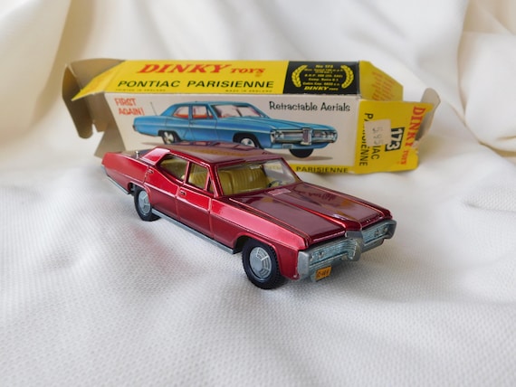 Dinky Supertoys ミディアムアーティラリートラクター DINKY TOYS #173 PONTIAC Parisienne.100% Original Dinky Toys in