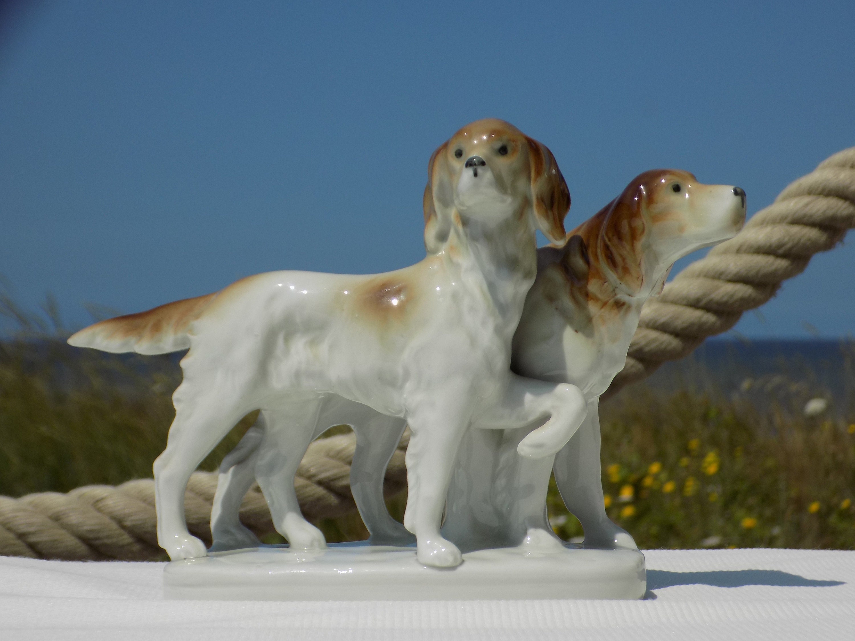 VINTAGE LIPPELSDORF 1877 BLUE Crown Marked Gdr Porcelain Setter