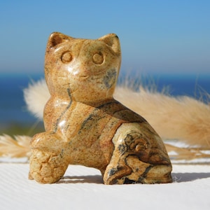 MINIATURE NATURAL STONE Cat.Natural Stones Cat.Folk Art Craft.Animal Stone Cat.Collectible Natural Stone Cat.Katze Aus Naturstein.Chat! !