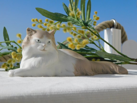 NAO PORCELAIN 猫の置物 0113.リヤドロの引退したナオ。猫愛好家への