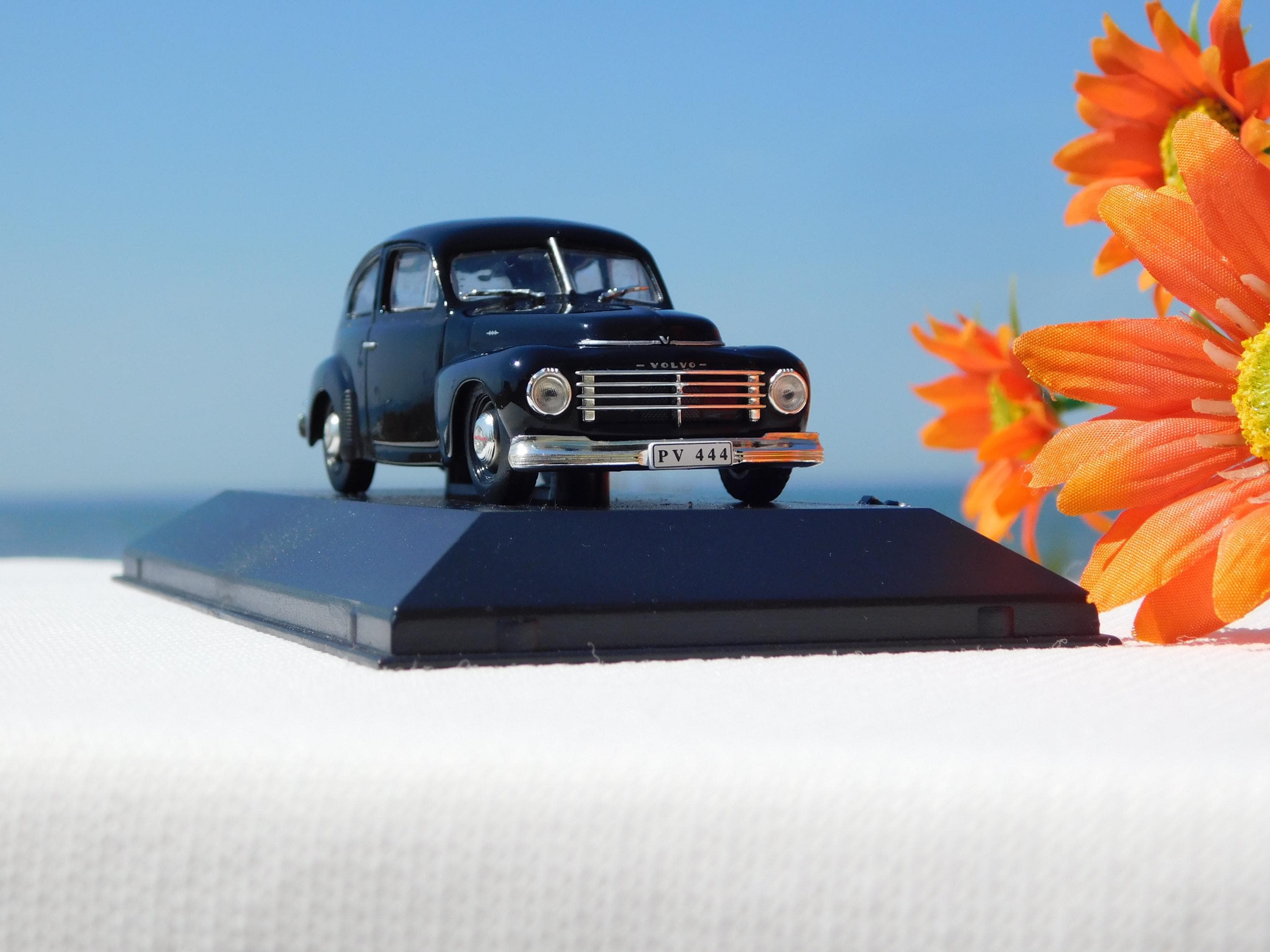 Volvo 240 Gift - 60+ Gift Ideas for 2026