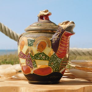 JAPAN SATSUMA MORIAGE Dragonware Teapot.Hand Painted Marked Moriage Teapot.Nippon Porcelain Teapot.Bodhisattva.Japanese Teapot.Asian Teapot image 5