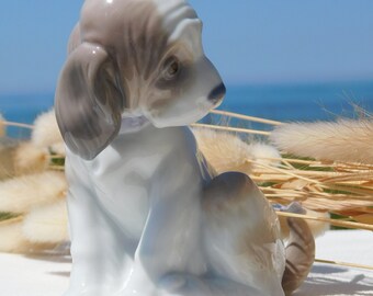 LLADRÓ #6210 GENTLE SURPRISE Dog Figurine.juan Huerta