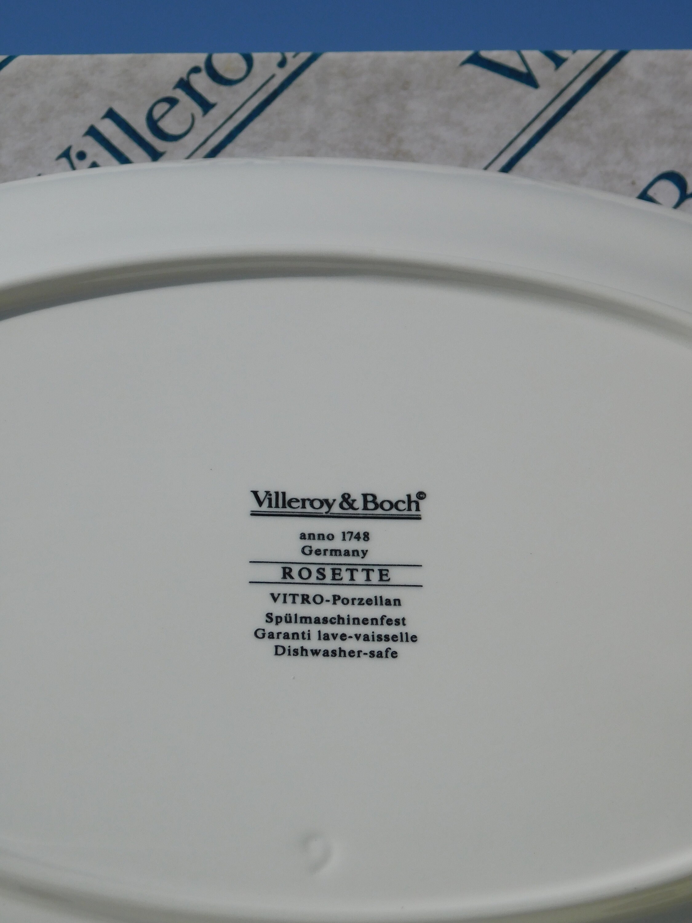 VILLEROY & BOCH ROSETTE Oval Platter 6.germany Vitro-porzellan