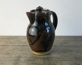 Black and red coffee pot, Woodp-fired coffee pot