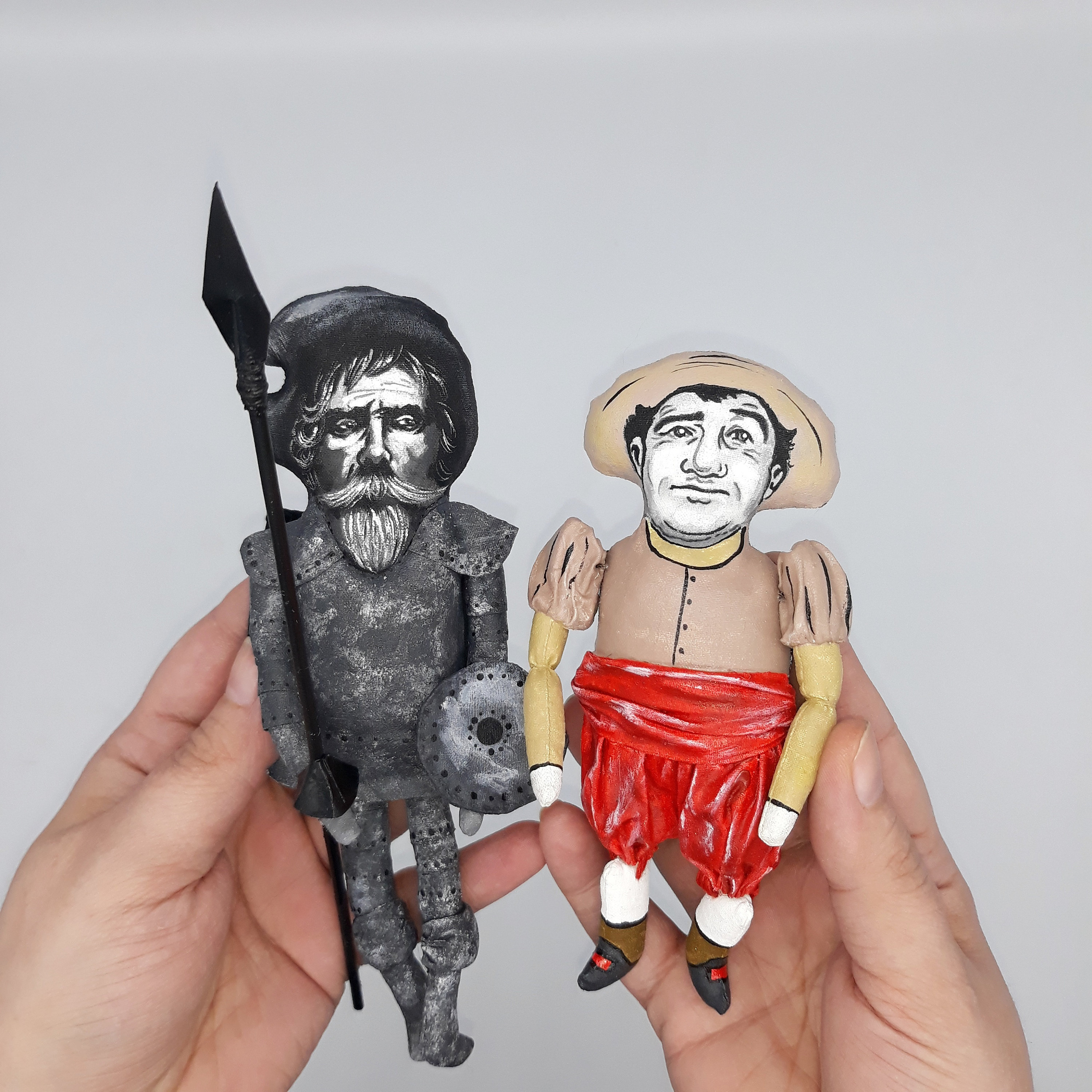 ドン・キホーテとサンチョ・パンサ ― 手作りの文学的人物像 | スペイン