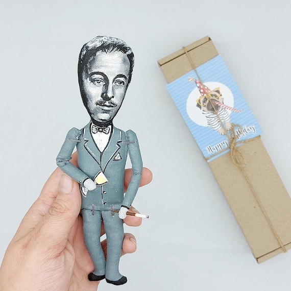 Tennessee Williams – Handmade Playwright Figurine | American Theater & Drama Décor