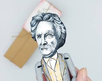 Mark Twain American writer, humorist - Literature gift - Collectible doll hand painted + miniature book