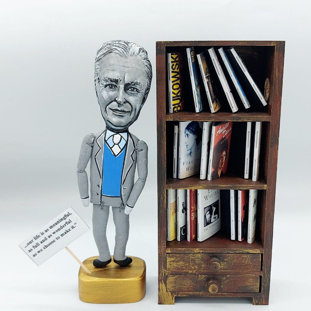 Richard Dawkins Figurine – Evolutionary Biologist & Writer Collectible ...