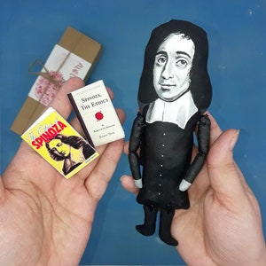 Baruch Spinoza figure, Dutch philosopher 17th-century - philosopher gift - Collectible doll hand painted + mini books