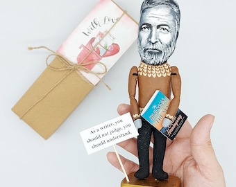 Ernest Hemingway – Handmade Writer & Novelist Figurine | American Literature Decor