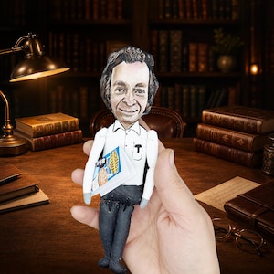 Richard Feynman Figurine – Physicist Collectible Doll with Quote – Science Decor, STEM Gift