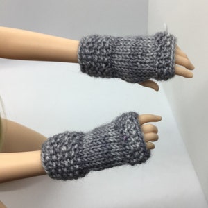 Graue Fingerlose Mitts für 1/3 bjd, dollfie dream, smart doll