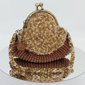 Classic Clasp Bag with Beads Bronze Kiss Lock Bag for Smart Doll