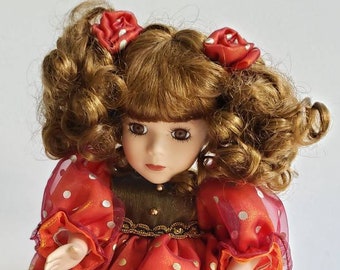 wind up musical dolls