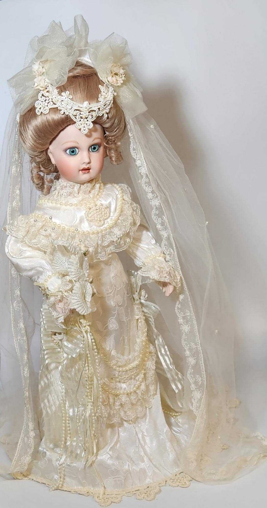 Franklin Heirloom Dolls/bru/bride Australia