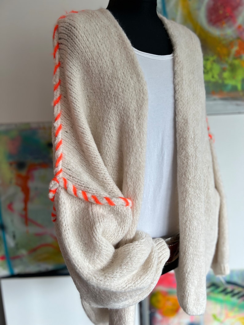 Cardigan//Strickjacke//beige//Größe 36-44//Must have// Bild 1