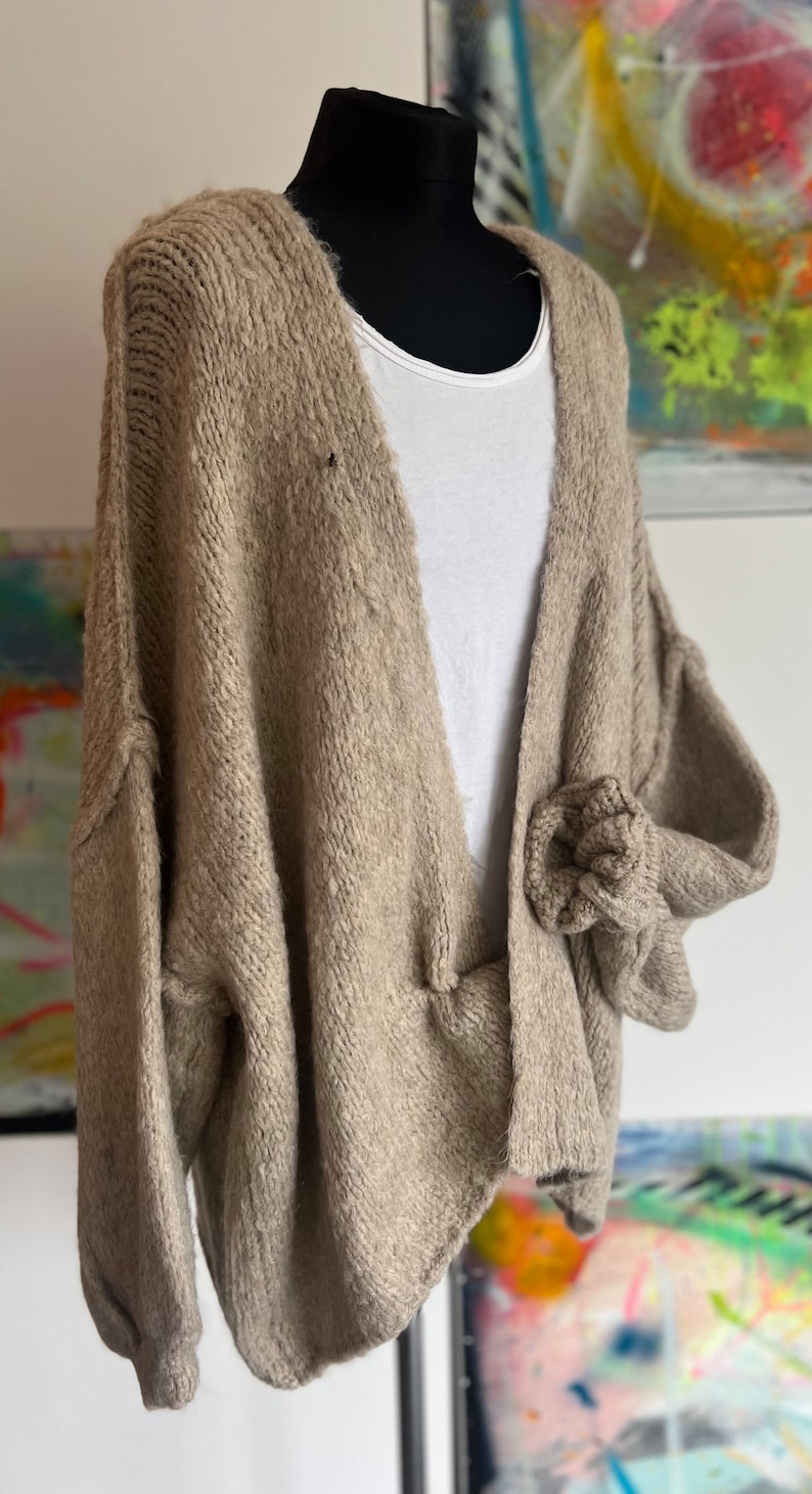 Cardigan//Strickjacke//beige//Größe 36-44//Must have//kuschelige Strickjacke// Bild 2