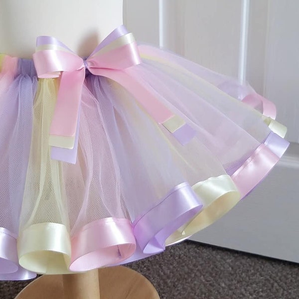 Jupe tutu licorne pour fille et bébé jupe en tulle lilas jaune rose Déguisements pour 1er anniversaire, idées cadeaux pour déguisement, décoration de gâteau