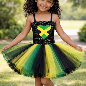 green emerald velvet dress Amazon.com: Srengjodk Jamaica Flag Dress,Jamaican Dress Set for Women,Jamaican  Clothing,Rasta Clothing,Rasta Dress,Plus Size Jamaica Dress Set,Chic Jamaica  Flag Print Small : Clothing, Shoes & Jewelry main image 1
