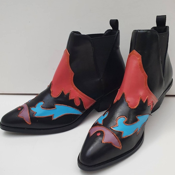 Handpainted women's boots , ladies booties, painted shoes, painted ladies boots , women's boots, unique boots,US size 5.5 boots