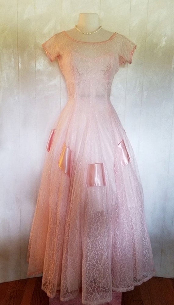 Pink Satin Lace Tulle 1950 vintage formal prom dre