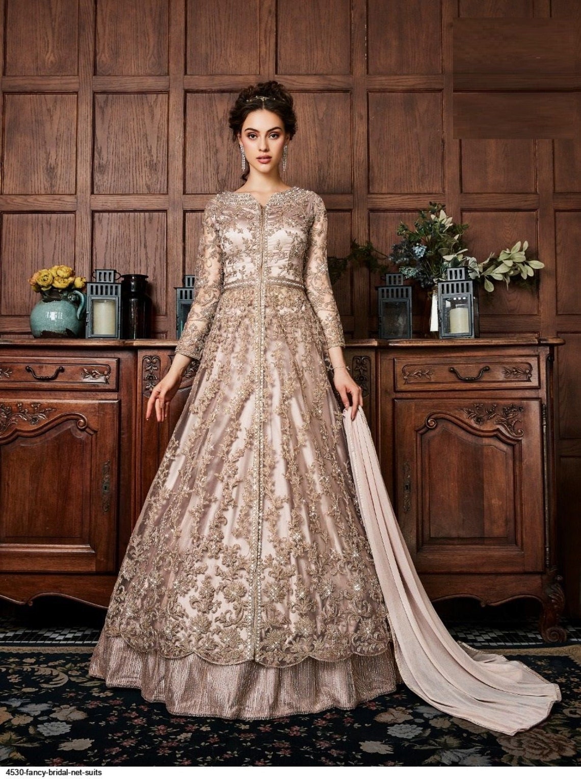 Brodée Anarkali Robe de mariée indienne Longue Kurti dans le Etsy