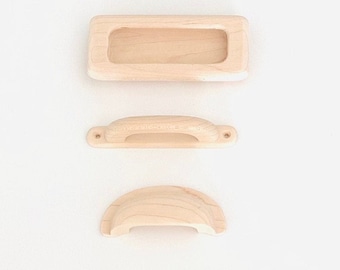 Tiradores de madera de arce natural sin acabado, estilo norteamericano.