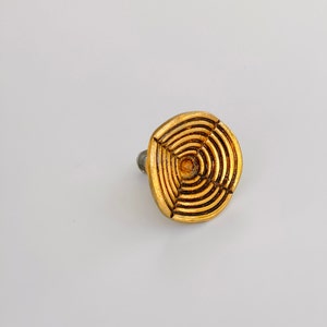 Perilla de gabinete de metal dorado antiguo con diseño de flor, tirador de cajón de estilo rústico